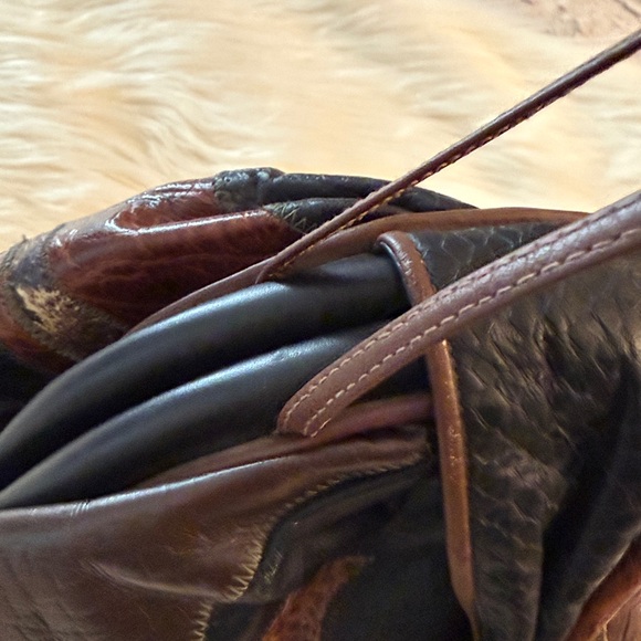 Sharif Vintage Made in the USA Elegant Genuine Leather Patchwork Crossbody 🔥🔥🔥 - Picture 6 of 16